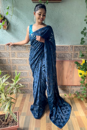 Georgette #Saree | Saree designs, Party wear sarees, Stylish sarees-iangel.vn