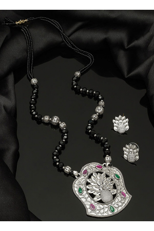 Beads and Kundan Studded Silver Mangalsutra