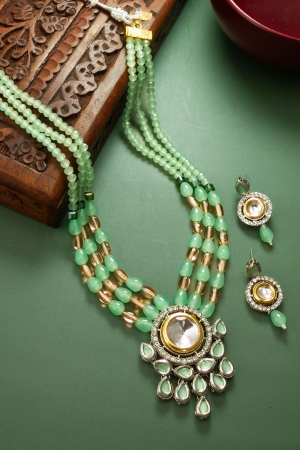 Green Stones Studded Necklace Set