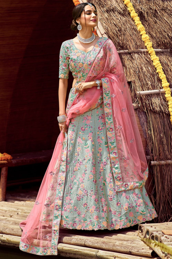 Sabyasachi Silk Bridal Lehenga Choli for Woman Designer Bollywood Lahnga  Marriage Ghaghra Choli Indian Bridal Lahnga Party Wear Lengha Choli - Etsy